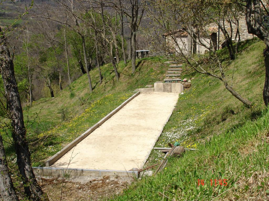 Agriturismo Le Cerinaie Castelnuovo di Val di Cecina Exterior foto